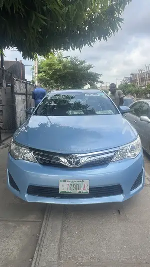 Toyota Camry 2014 Blue