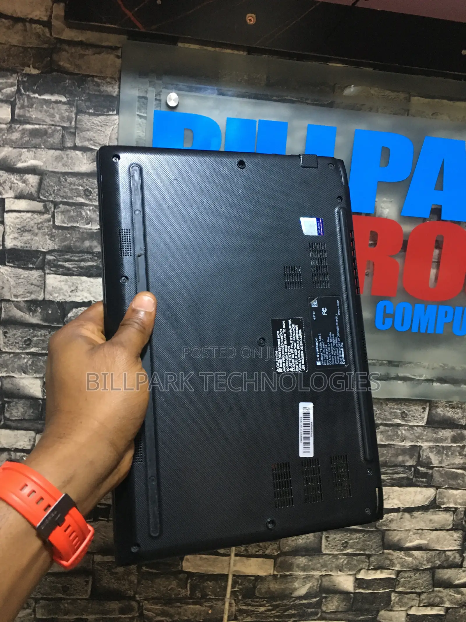 Laptop 8GB Intel Core i5 SSD 128GB