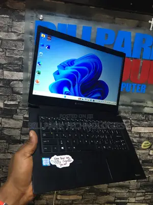 Laptop 8GB Intel Core i5 SSD 128GB