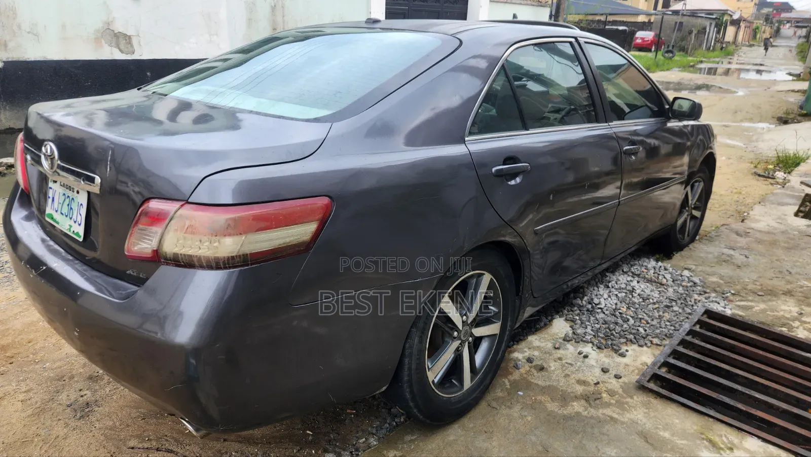 Toyota Camry XLE V6 4dr Sedan (3.5L 6cyl 6A) 2011 Blue