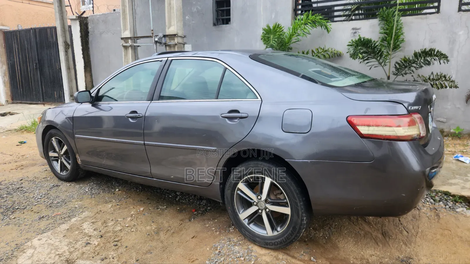 Toyota Camry XLE V6 4dr Sedan (3.5L 6cyl 6A) 2011 Blue