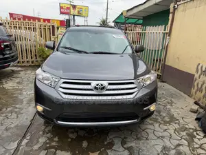 Toyota Highlander Limited 2012 Gray