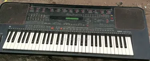 Urgent Sale: Fairly Used Yamaha PSR 5700 (61keys) Keyboard for Sale