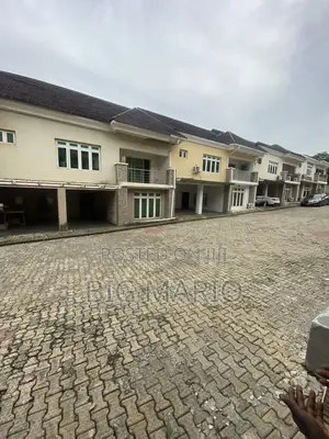 3bdrm Duplex in Asokoro for rent