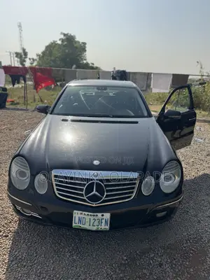 Mercedes-Benz E350 Base 4dr Sedan RWD (3.5L 6cyl 7A) 2008 Black