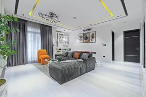 Cinematic 2 Bedroom With a Snooker/Tennis Table, Pool, Gym Balcony
