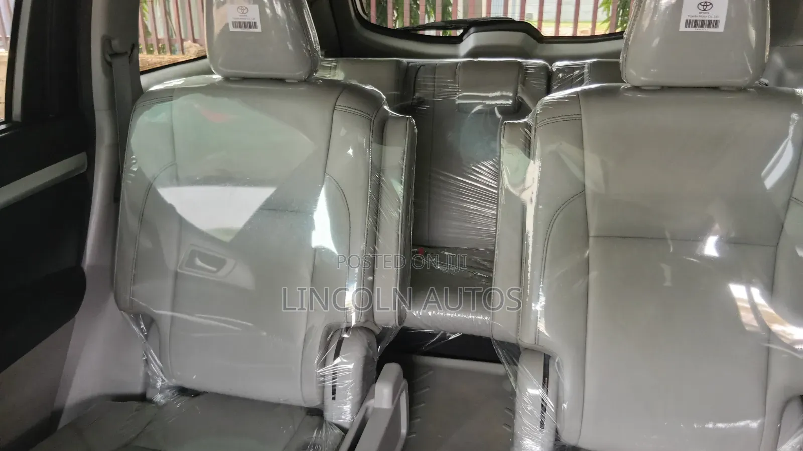 Toyota Highlander XLE 4x4 V6 (3.5L 6cyl 8A) 2018 Off white