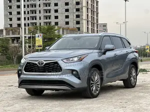 Toyota Highlander Platinum 2021 Gray