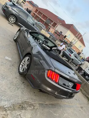 Ford Mustang 2016 Gray