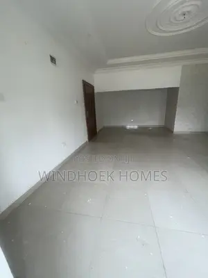 Office Space Measuring 40sqm on the 1st Floor in a Strategic Location