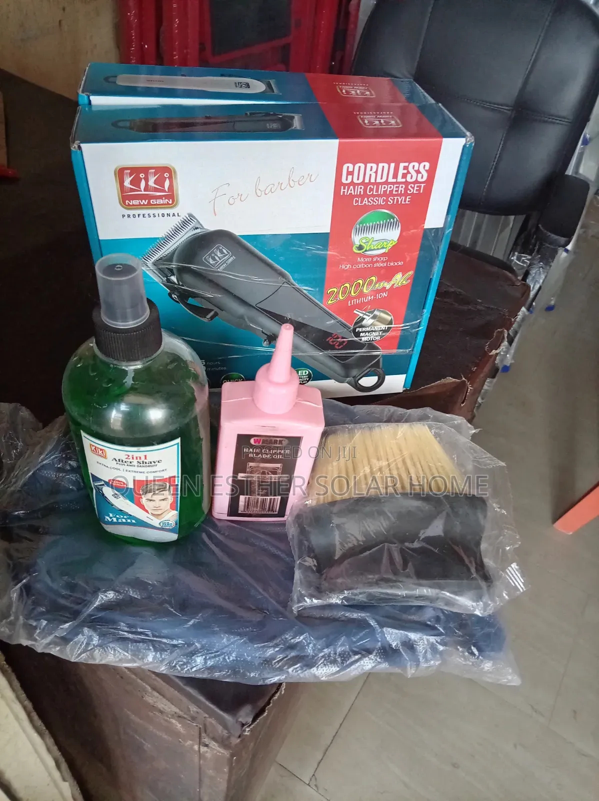 Cordless Hair Clipper With Complete Accessories