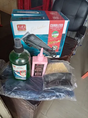 Cordless Hair Clipper With Complete Accessories
