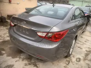 Hyundai Sonata 2011 Gray