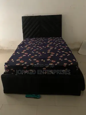 4by6ft 12” Mattress and Bedframe