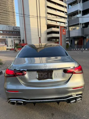 Mercedes-Benz E300 2017 Gray