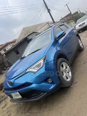Toyota RAV4 2017 Blue