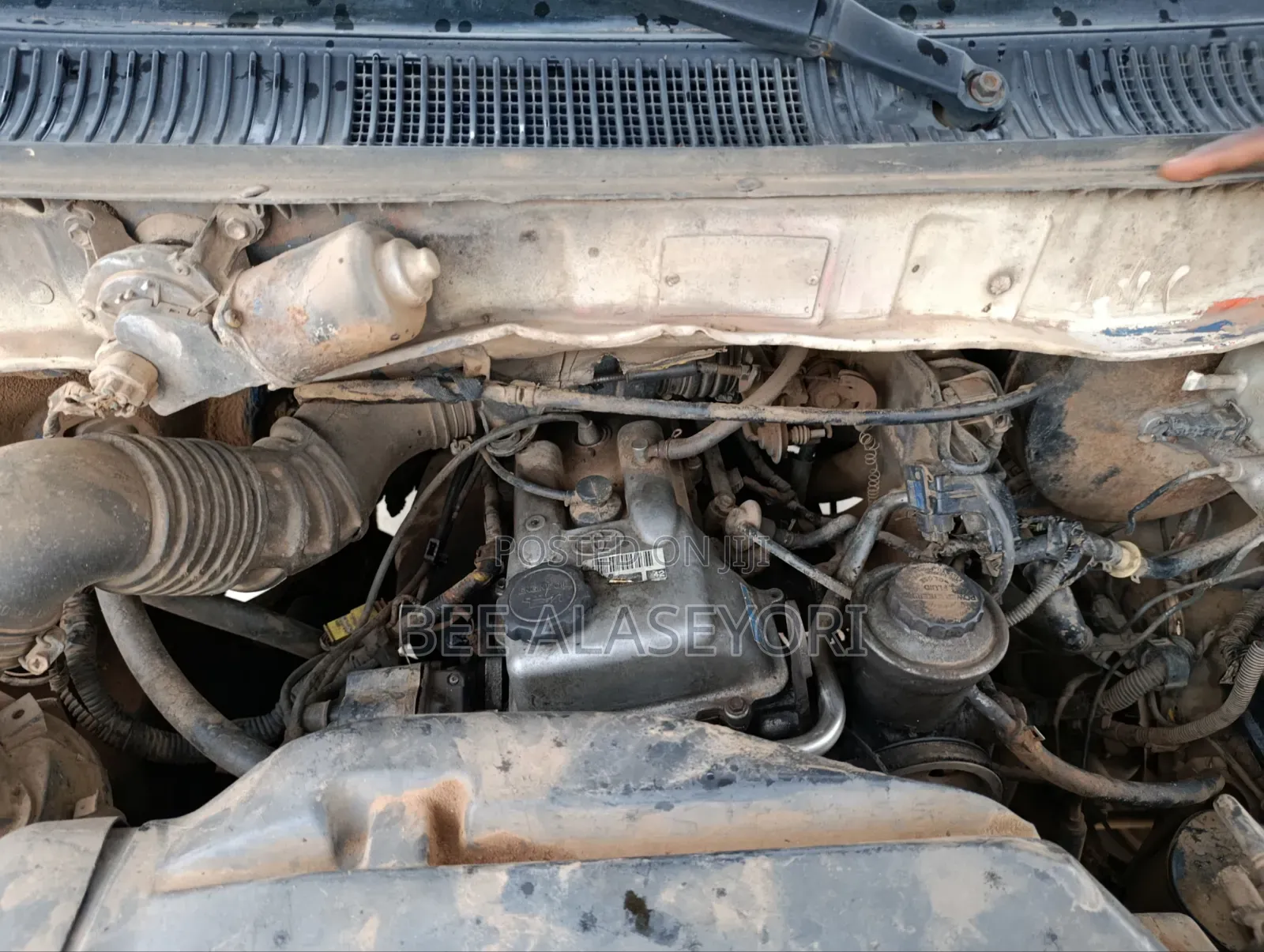 Toyota HiAce 1998 White