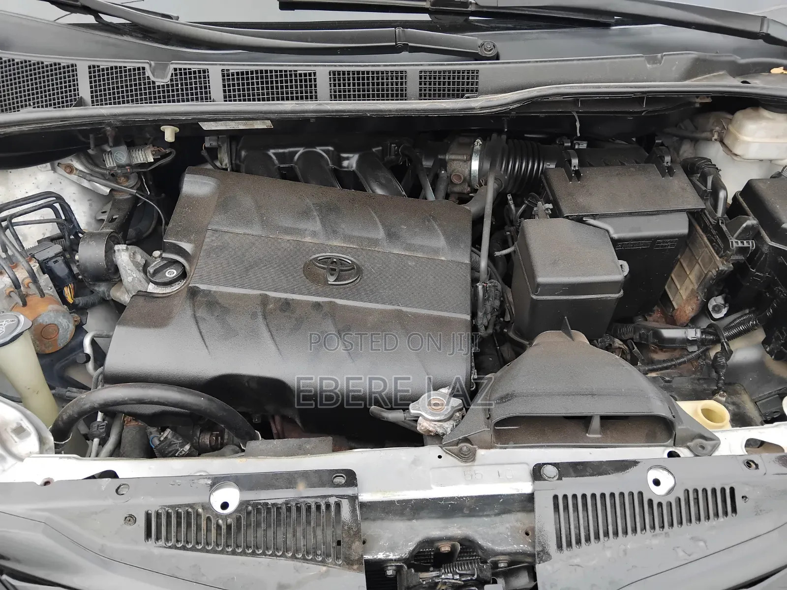 Toyota Sienna 2011 Silver