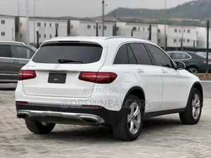 Mercedes-Benz GLC-Class 2018 White