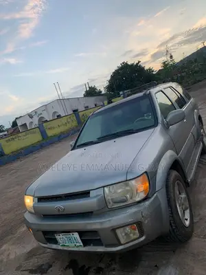 Infiniti QX4 2002 Silver