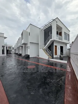 3bdrm Duplex in Thomas Estate for sale