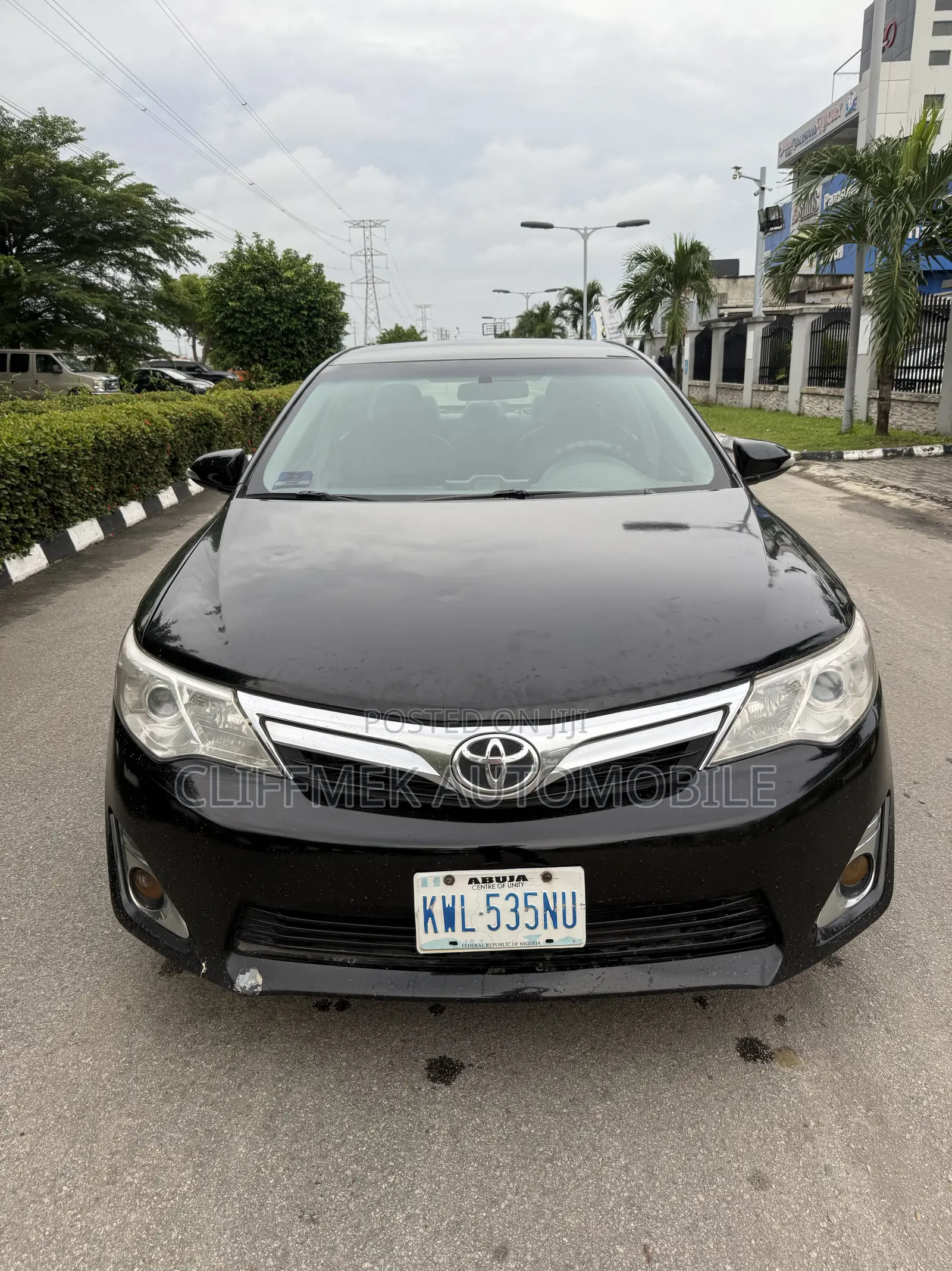 Toyota Camry LE 4dr Sedan (2.5L 4cyl 6A) 2013 Black