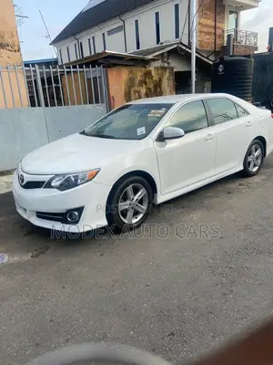 Toyota Camry 2013 White
