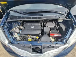 Toyota Sienna XLE 7 Passenger 2011 Blue