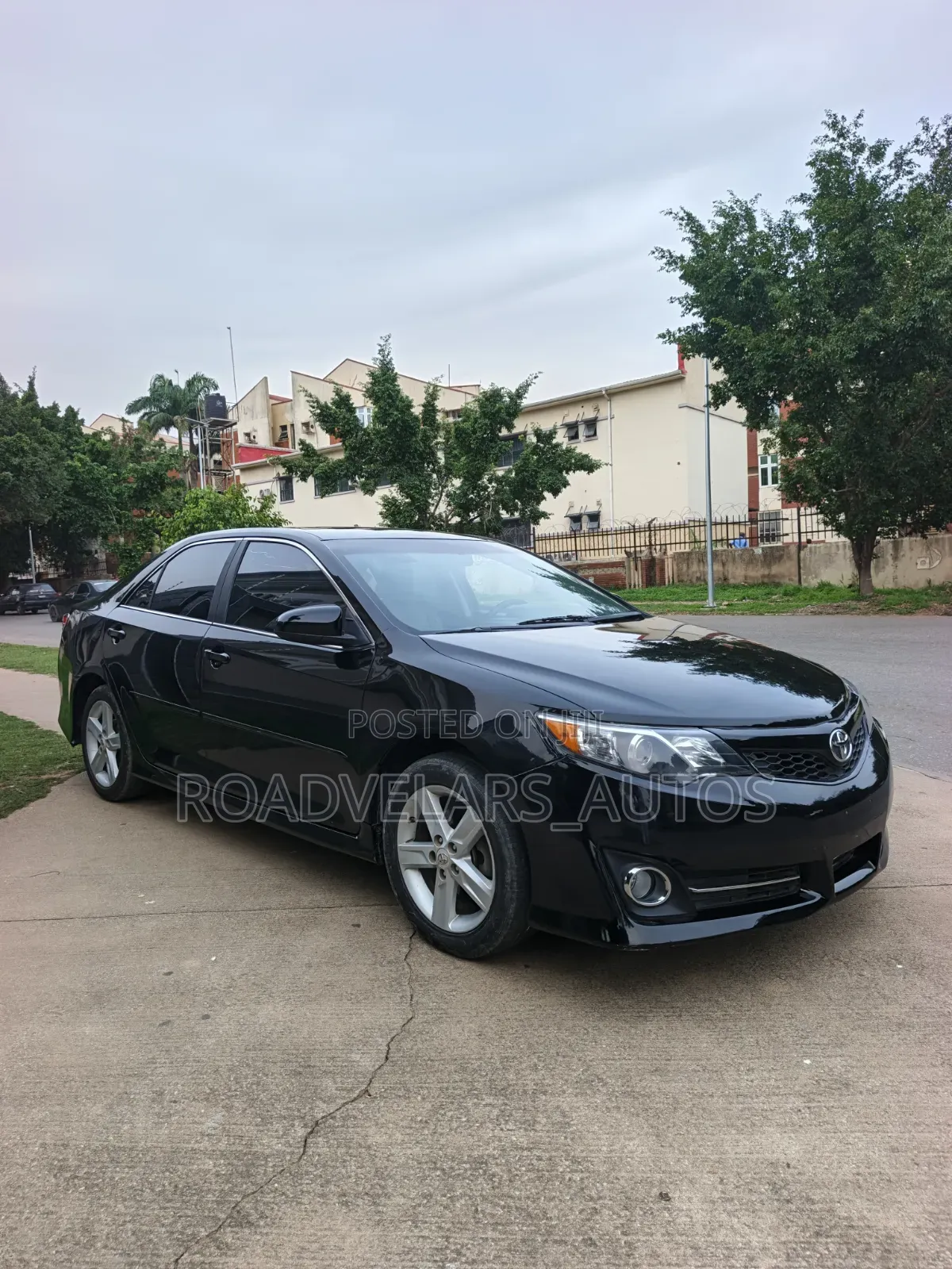 Toyota Camry SE 4dr Sedan (2.5L 4cyl 6A) 2013 Black