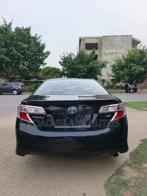 Toyota Camry SE 4dr Sedan (2.5L 4cyl 6A) 2013 Black