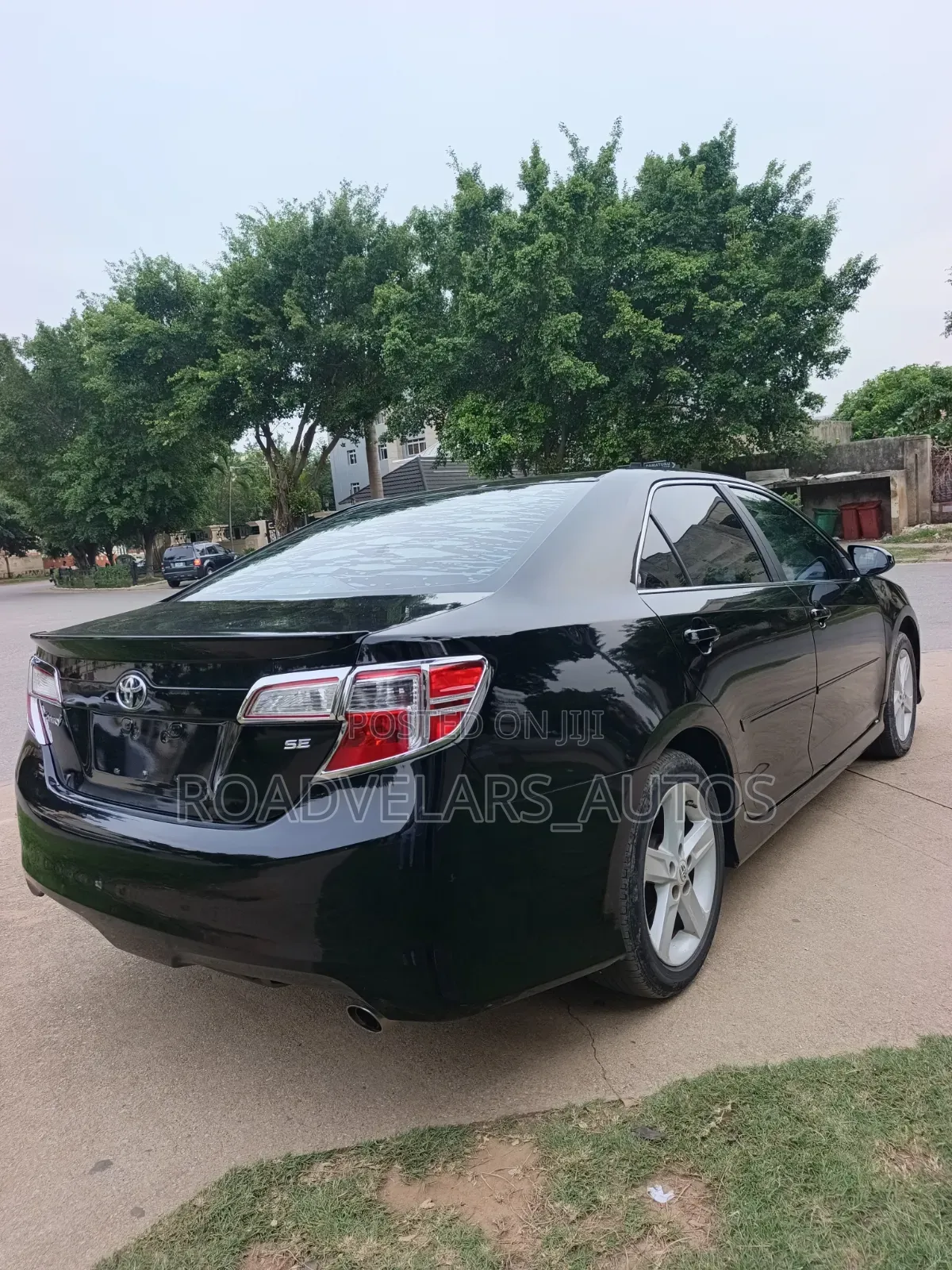 Toyota Camry SE 4dr Sedan (2.5L 4cyl 6A) 2013 Black