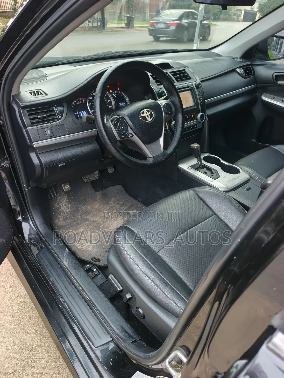 Toyota Camry SE 4dr Sedan (2.5L 4cyl 6A) 2013 Black