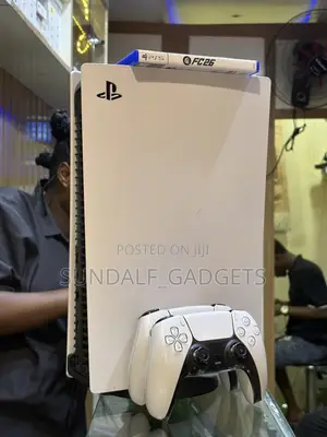 Ps5 + 2pads + Fc 26