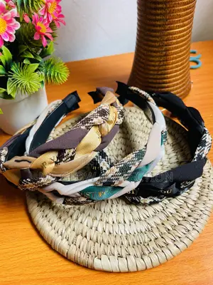 Retro Twisted Headband