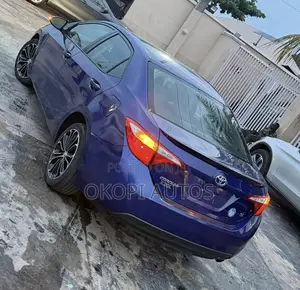 Toyota Corolla 2015 Blue