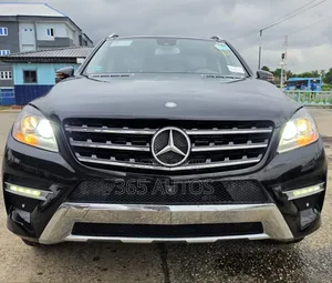 Mercedes-Benz M Class ML350 4dr SUV (3.5L 6cyl 7A) 2014 Black