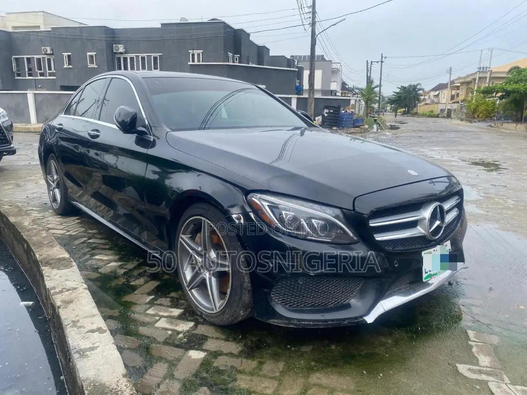 Mercedes-Benz C400 2014 Black