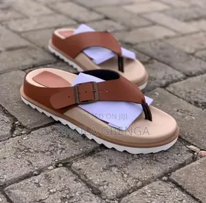 Men's Buckle Slippers