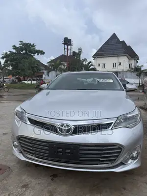 Toyota Avalon XLE Sedar FWD (3.5L 6cyl 6A) 2013 Silver