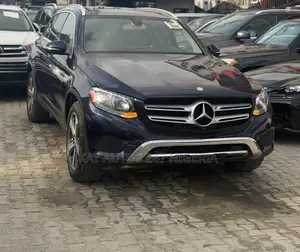 Mercedes-Benz GLC-Class 2018 Blue