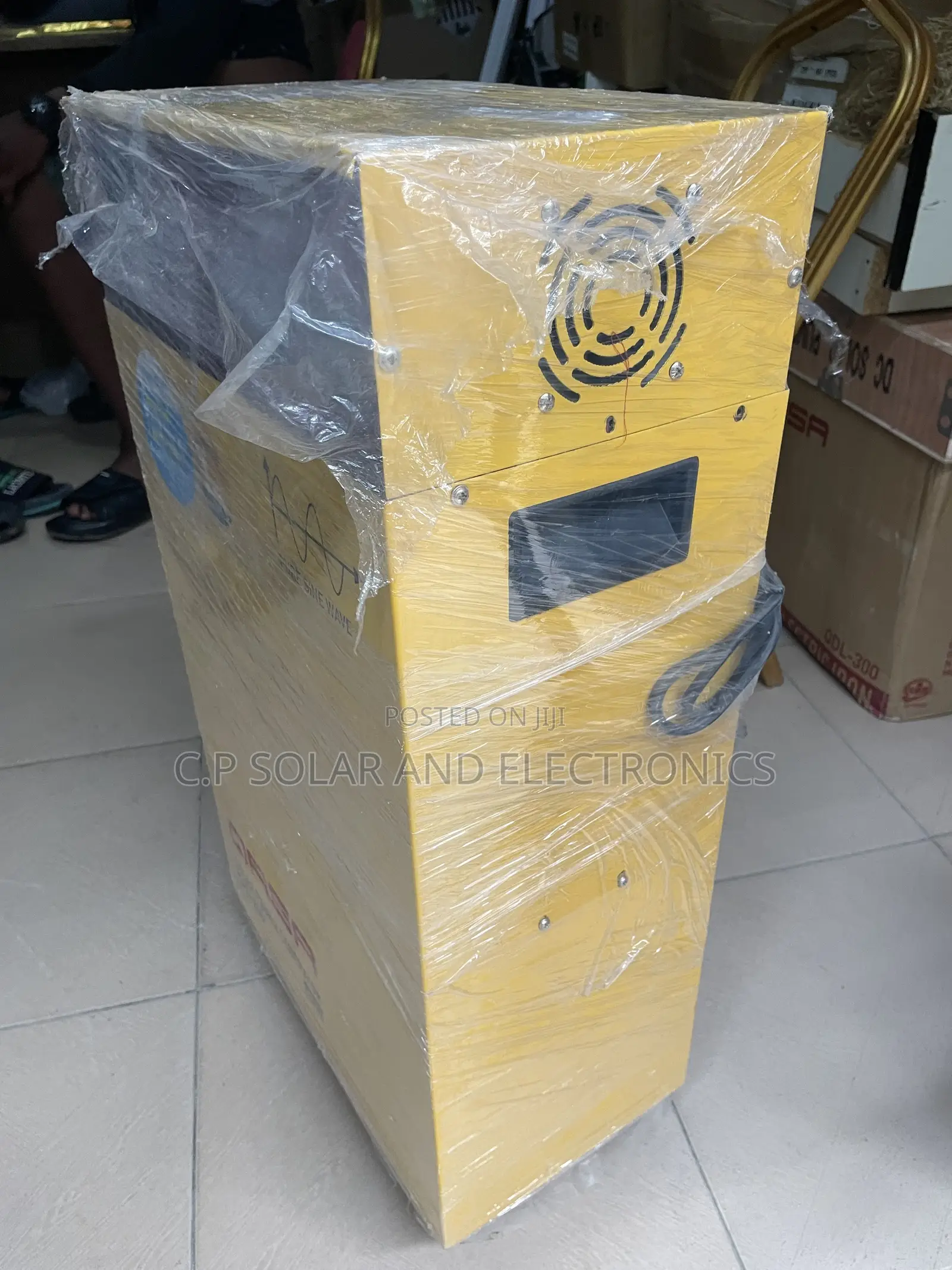 Qasa Solar Generator 800w