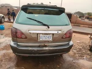 Lexus RX 2001 Gold