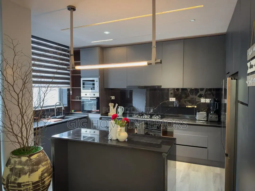 Luxury 2 BDRM Shortlet Apartment
