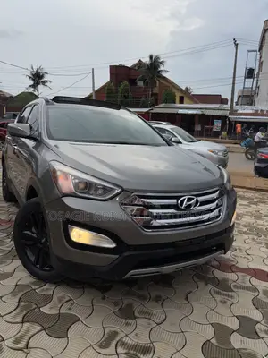 Hyundai Santa Fe SE AWD 2016 Gray