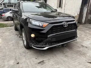 Toyota RAV4 XLE AWD 2019 Black