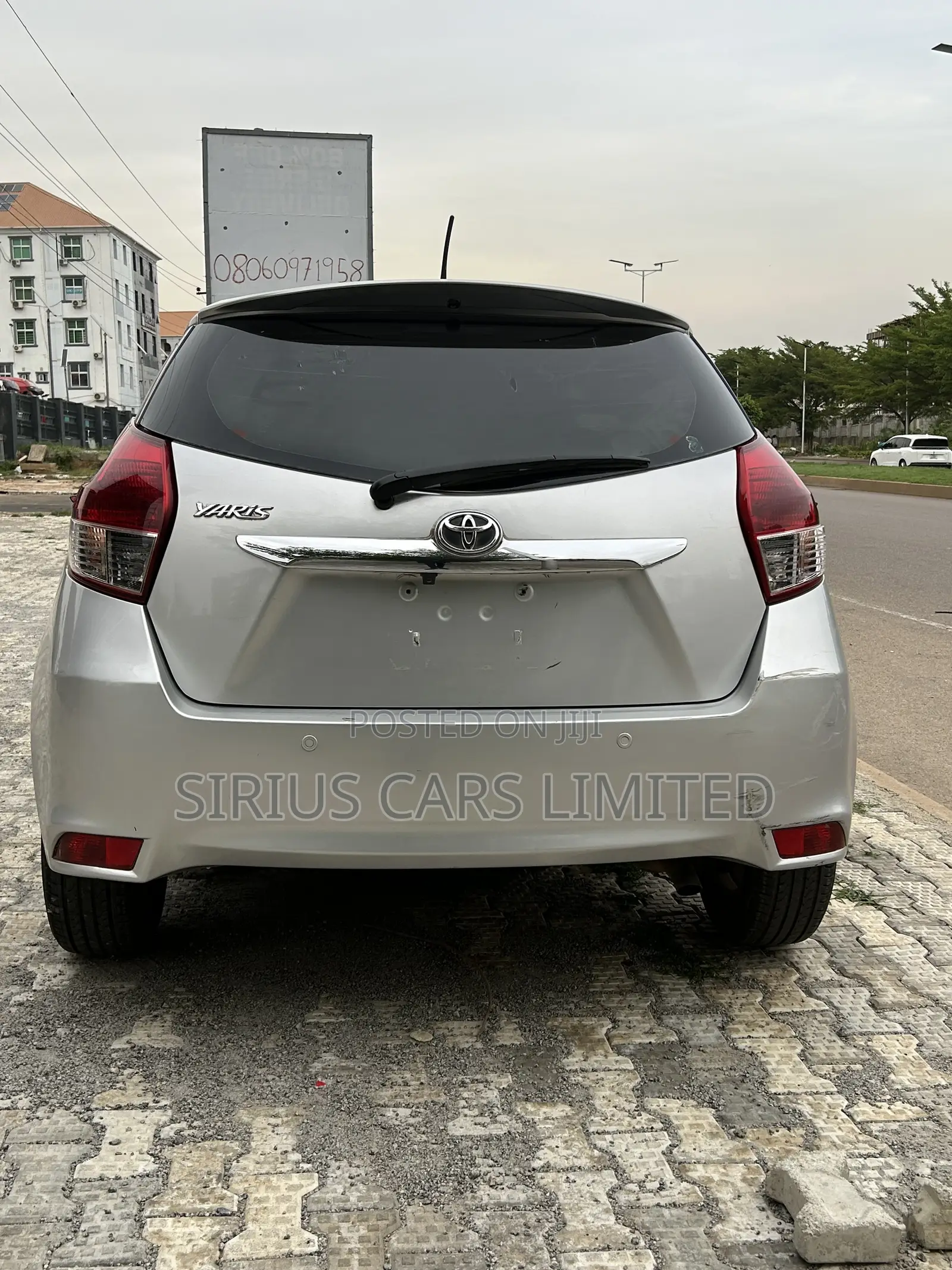 Toyota Yaris LE Hatchback 5dr 2016 Silver