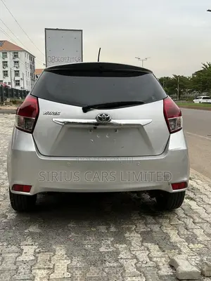Toyota Yaris LE Hatchback 5dr 2016 Silver