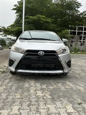 Toyota Yaris LE Hatchback 5dr 2016 Silver