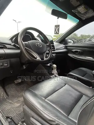 Toyota Yaris LE Hatchback 5dr 2016 Silver