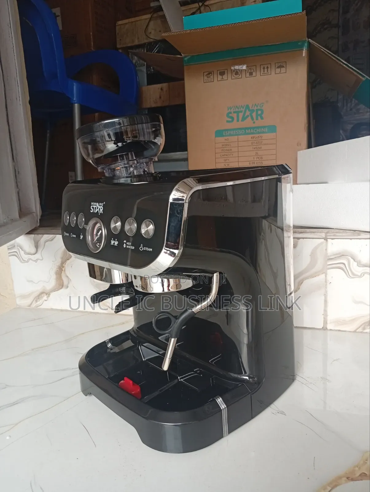 Coffee Expressor With Grinder